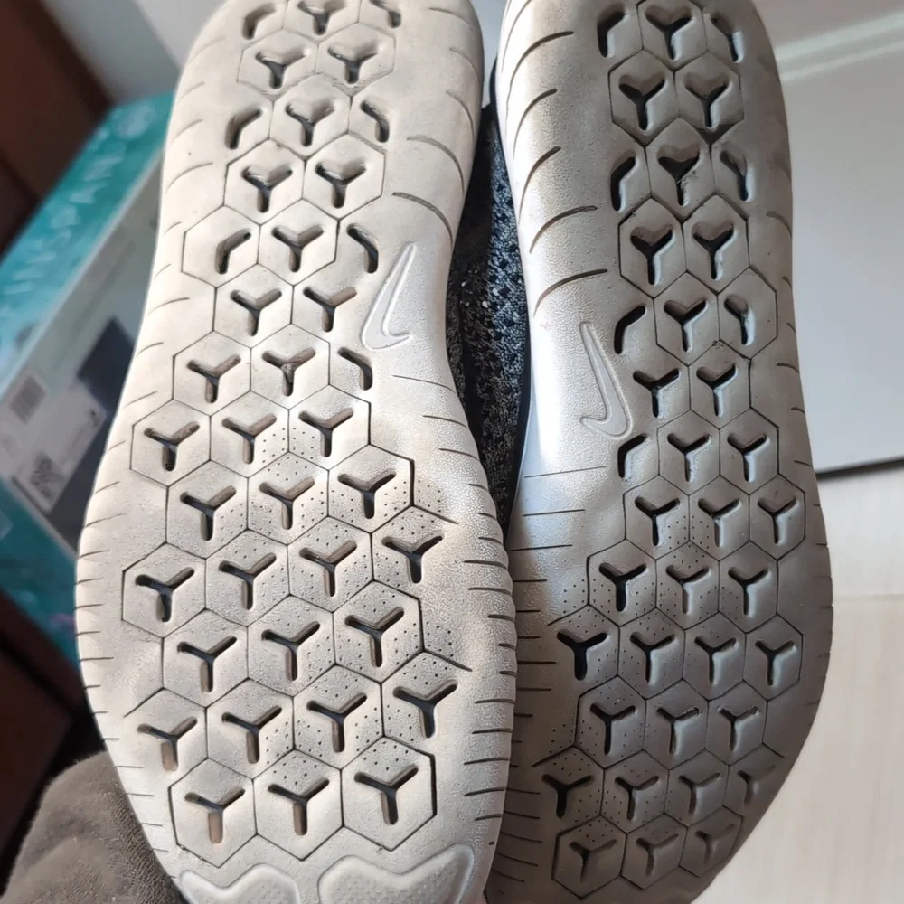 Nike Free Rn Flyknit Running Shoes Black, Gray, Green - Picture 4 of 5